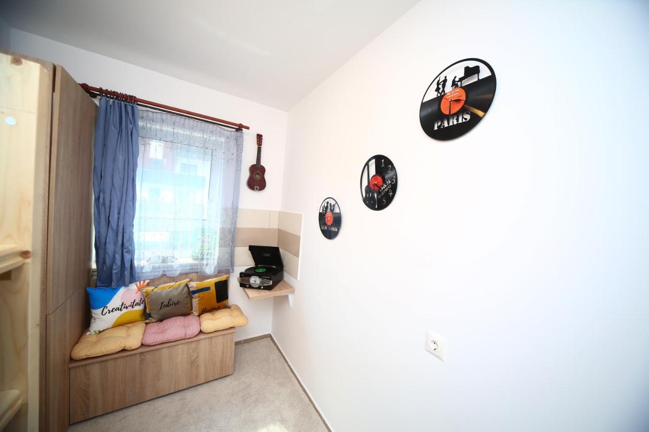 B&M Apartment Брашов Екстер'єр фото