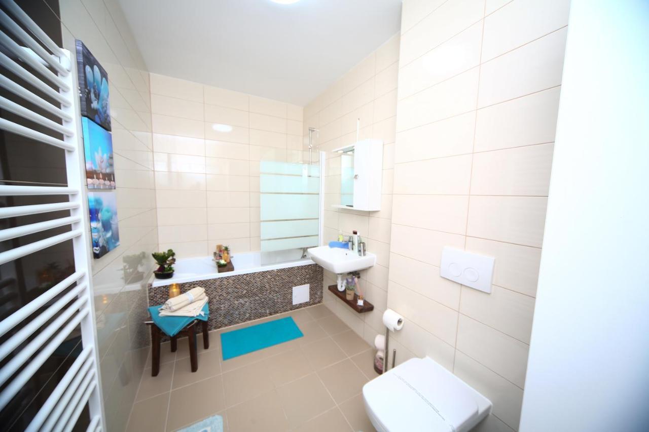 B&M Apartment Брашов Екстер'єр фото