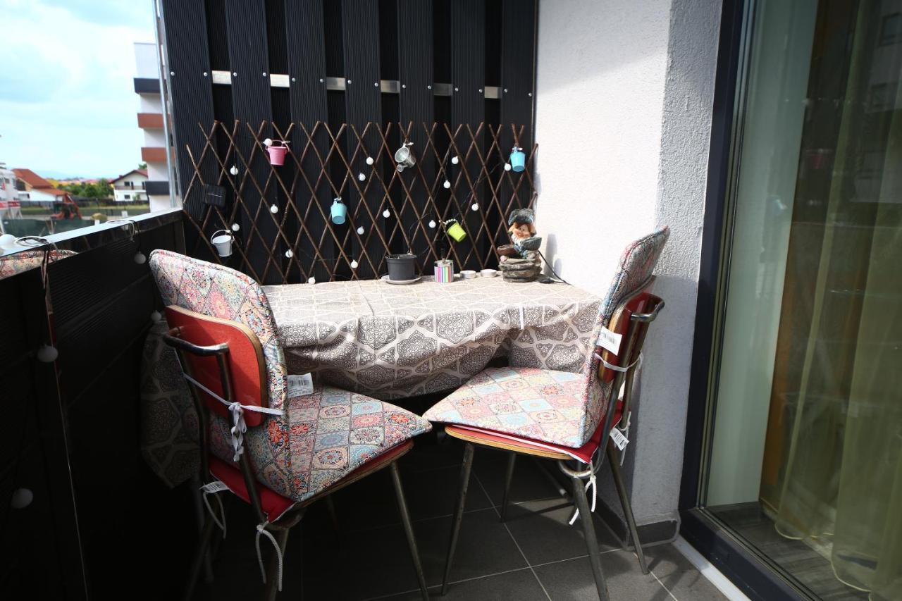 B&M Apartment Брашов Екстер'єр фото